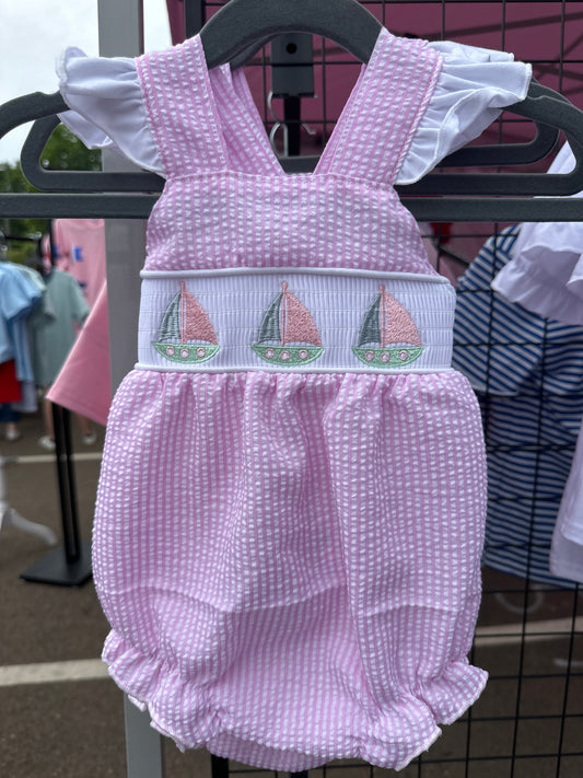 Sail boat girls bubble