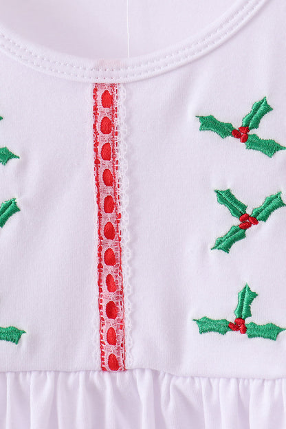 White holly embroidery pants set